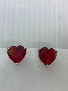 Vtg red glass heart stud earrings